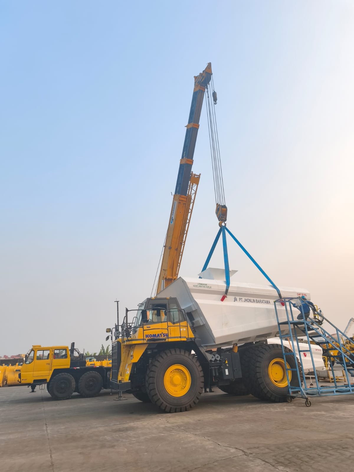 100 ton crane tadano palfinger fassi, sewacrane jakarta, rentalcrane,sewaalatberat,sewaalatmurah