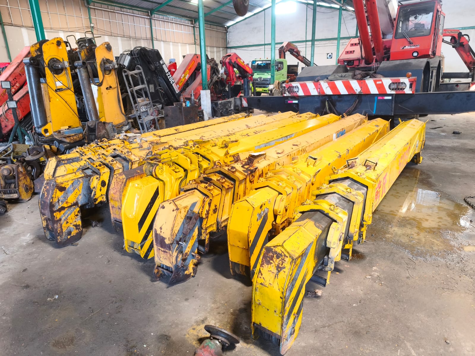 25ton crane palfinger, 20toncrane, sewacranejakarta, rentalcrane,sewaalatberat,sewaalatmurah