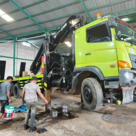 25ton crane unic, 20toncrane, sewacranejakarta, rentalcrane,sewaalatberat,sewaalatmurah