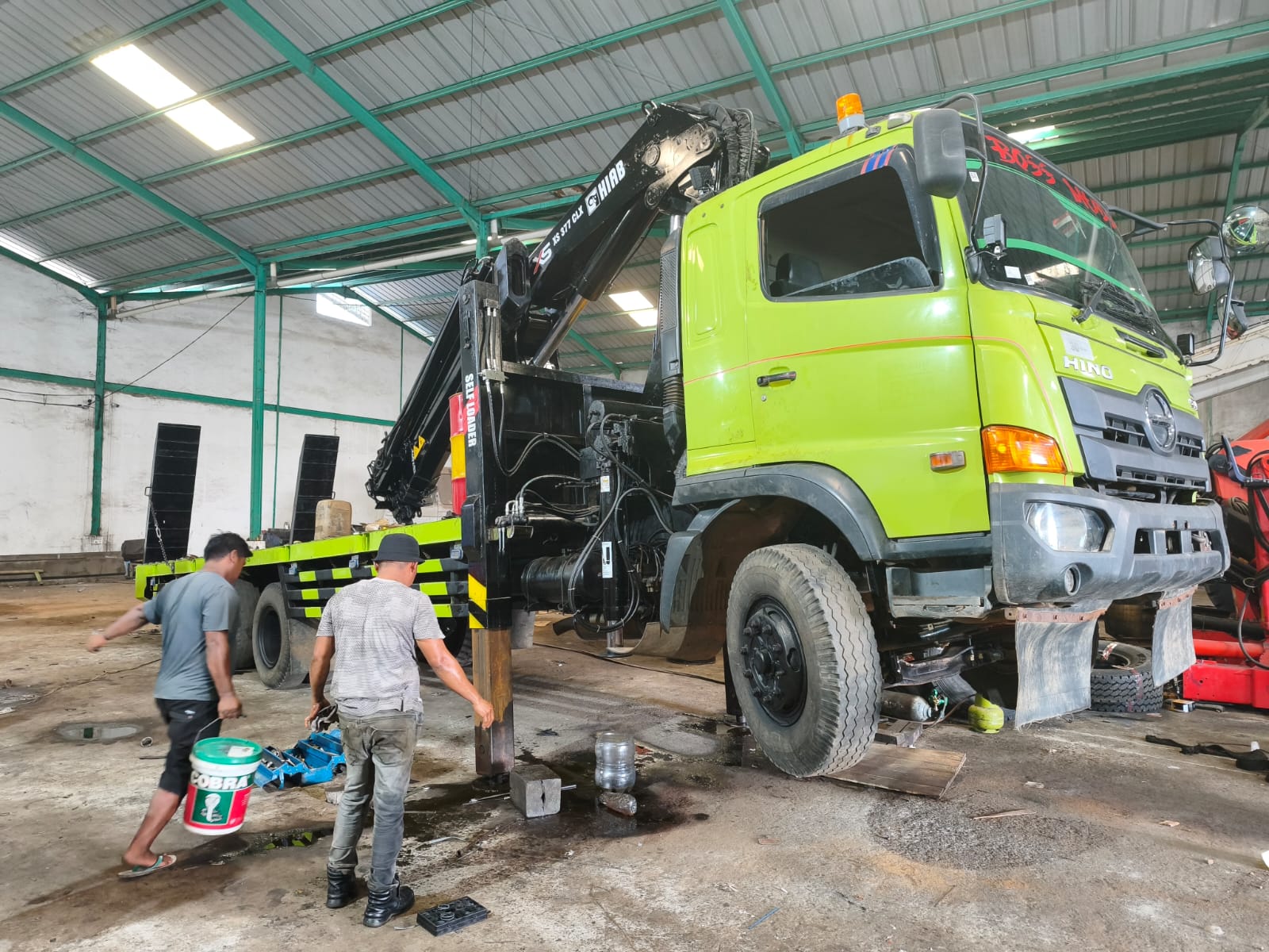 25ton crane unic, 20toncrane, sewacranejakarta, rentalcrane,sewaalatberat,sewaalatmurah 25ton crane unic, 20toncrane, sewacranejakarta, rentalcrane,sewaalatberat,sewaalatmurah
