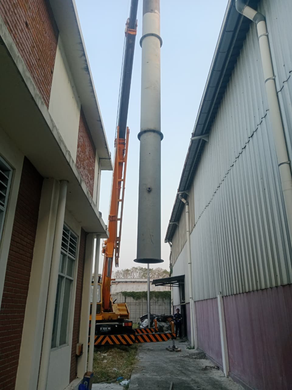25ton crane KATO, 25toncrane, sewacranejakarta, rentalcrane,sewaalatberat,sewaalatmurah, sewacranejabodetabek